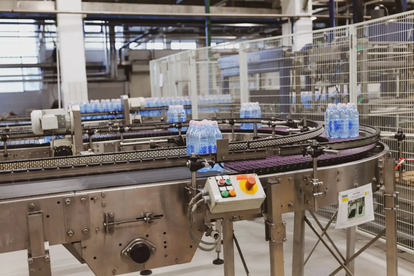 衣拼网平台品牌服装尾货与正品折扣货源对比分析